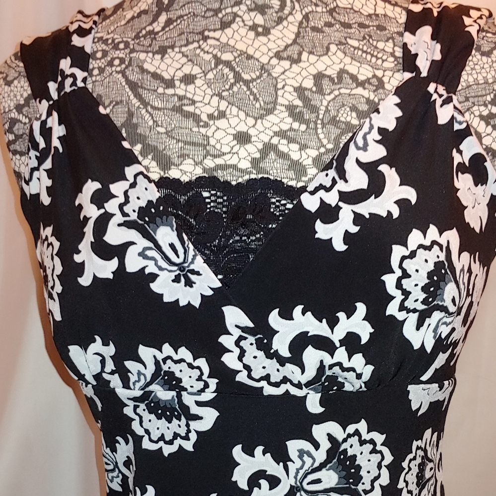 WHBM Top